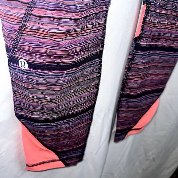 Lululemon Women's Size 10 Multicolor Coral Zipper Pocket Striped Ankle Leggings - Picture 4 of 9